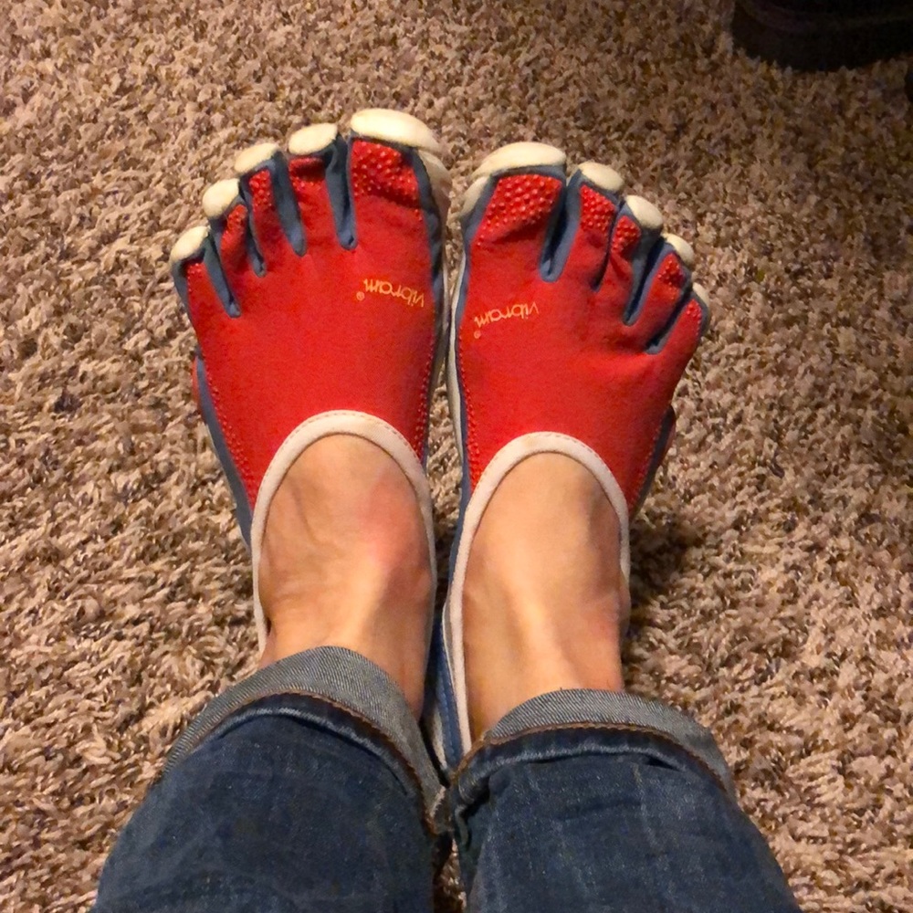 Very Loved Vibram Toe Slip Ons 40
